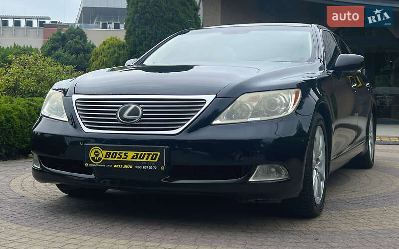 Седан Lexus LS 2007 в Львове
