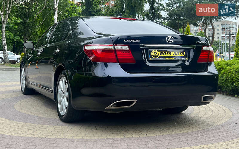 Седан Lexus LS 2007 в Львове