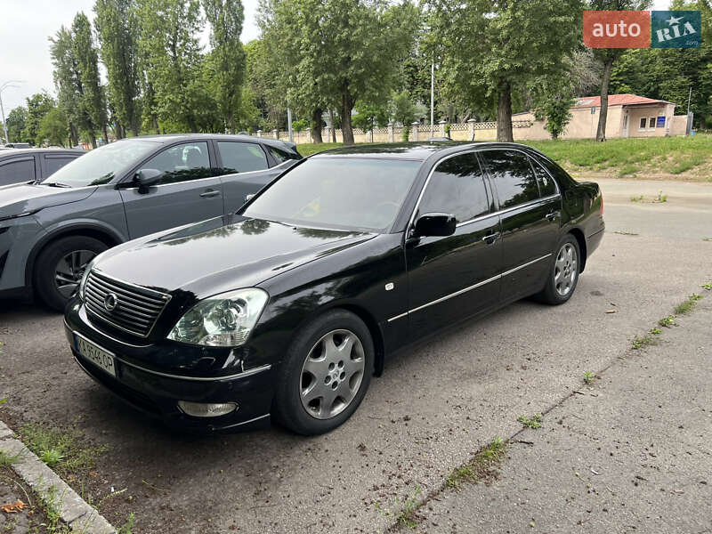 Седан Lexus LS 2002 в 