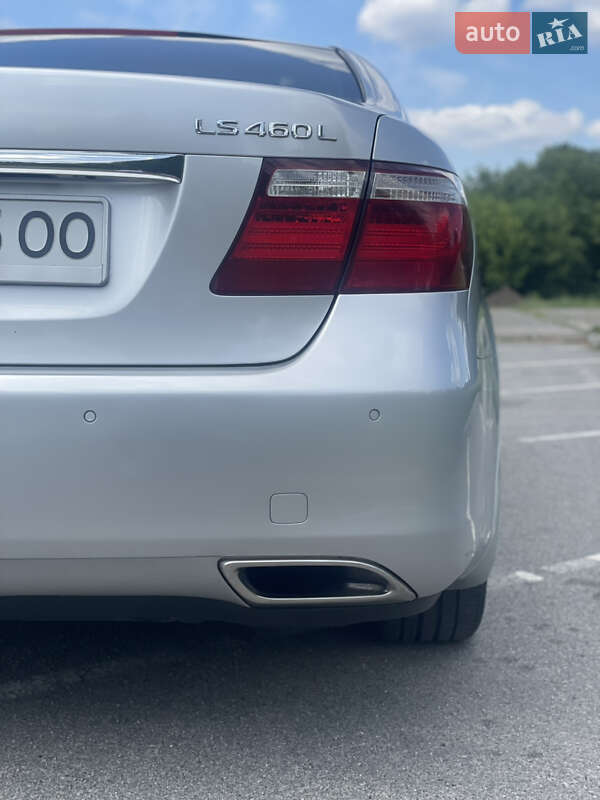 Седан Lexus LS 2008 в Дніпрі