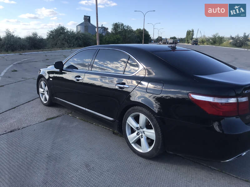Седан Lexus LS 2007 в Новій Одесі