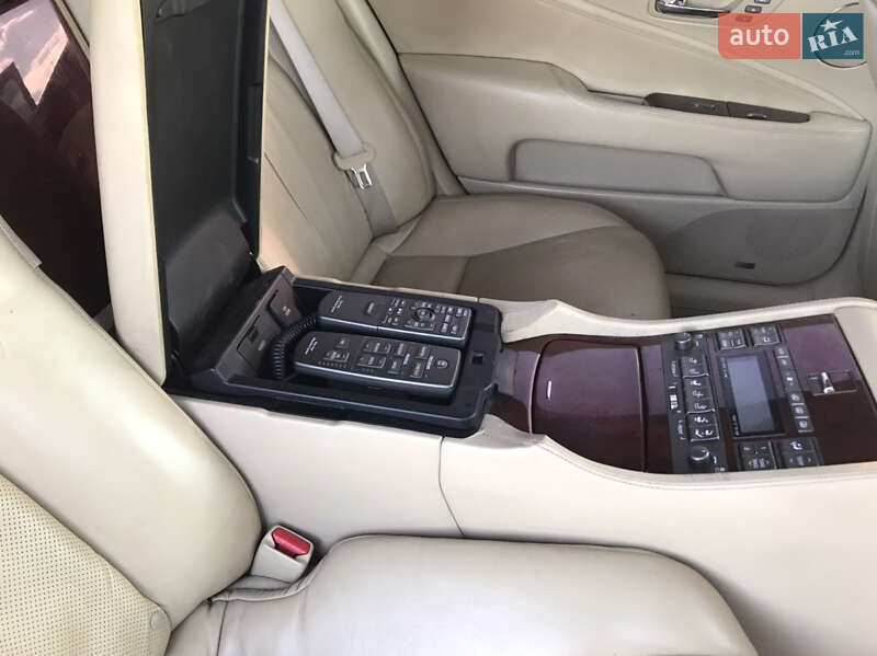 Седан Lexus LS 2007 в Новій Одесі