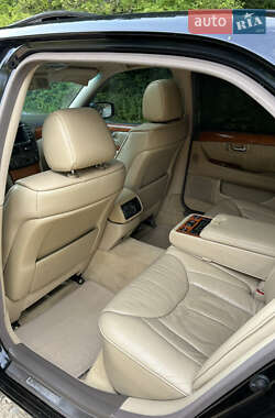 Седан Lexus LS 2004 в 
