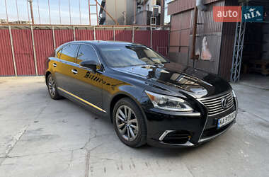 Седан Lexus LS 2012 в 