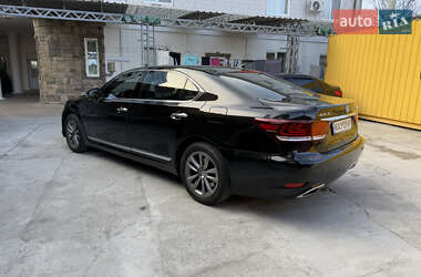 Седан Lexus LS 2012 в 