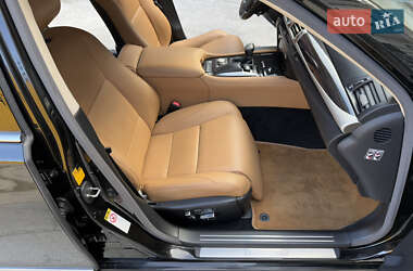 Седан Lexus LS 2012 в 