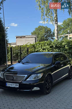 Седан Lexus LS 2007 в 