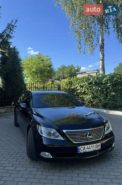 Седан Lexus LS 2007 в 