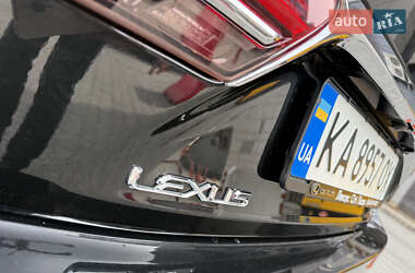 Седан Lexus LS 2018 в 