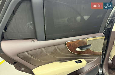 Седан Lexus LS 2018 в 
