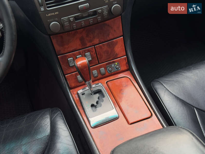 Седан Lexus LS 2005 в Бердичеве