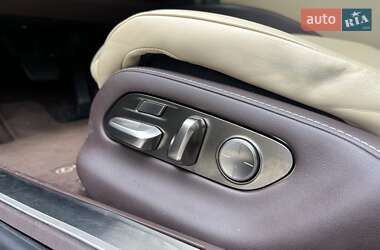 Седан Lexus LS 2018 в 
