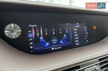 Седан Lexus LS 2018 в 