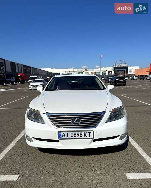 Lexus LS 2009