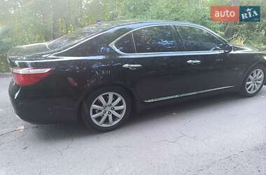 Седан Lexus LS 2006 в 