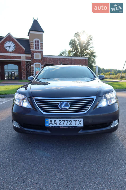 Lexus LS 2008