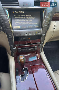 Седан Lexus LS 2007 в 