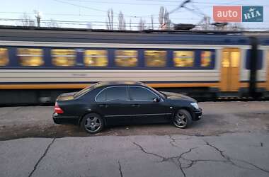 Седан Lexus LS 2005 в 
