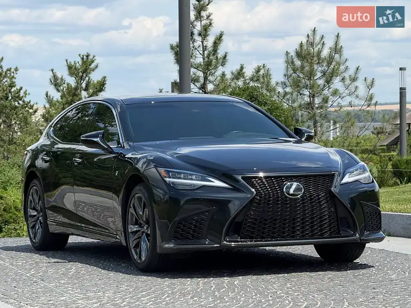 Lexus LS