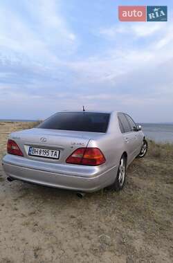 Седан Lexus LS 2002 в 