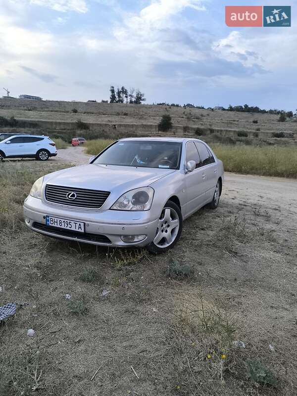 Седан Lexus LS 2002 в 