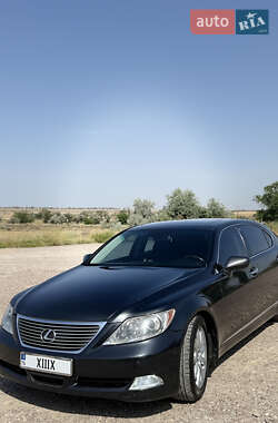 Седан Lexus LS 2007 в 