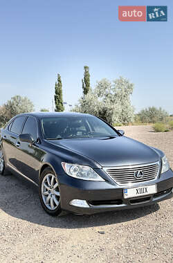 Седан Lexus LS 2007 в 