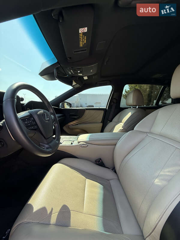 Седан Lexus LS 2022 в Одессе