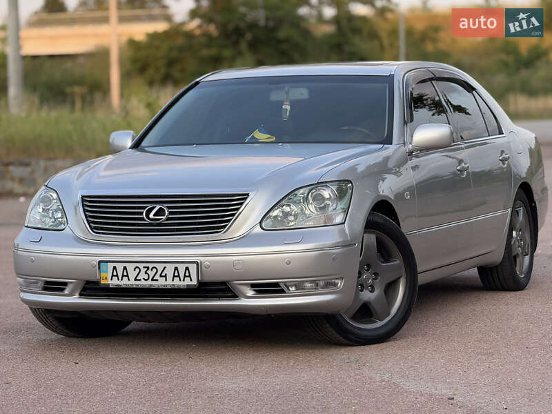 Lexus LS 2003