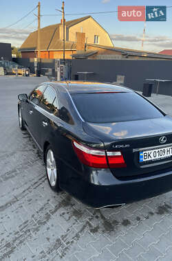 Седан Lexus LS 2007 в 