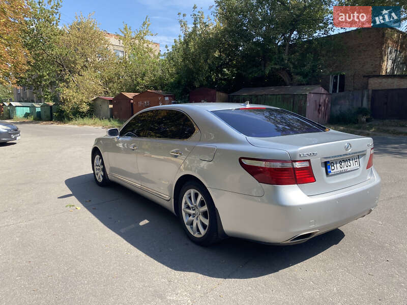 Седан Lexus LS 2007 в Полтаве