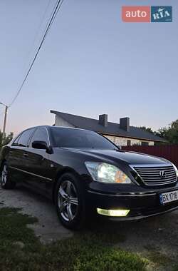 Седан Lexus LS 2004 в 