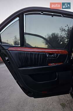 Седан Lexus LS 2004 в 