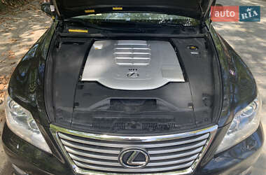 Седан Lexus LS 2011 в 