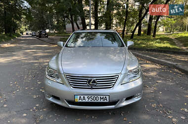 Седан Lexus LS 2011 в 