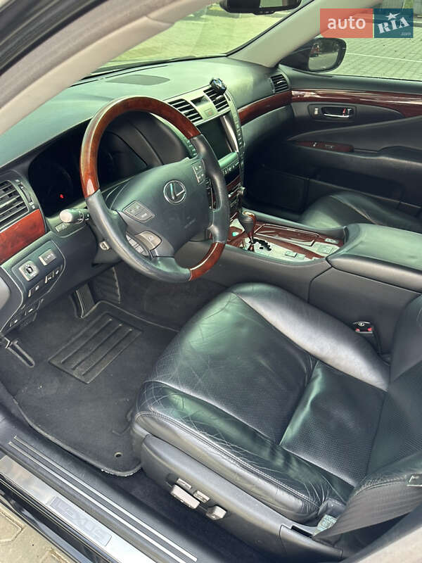 Седан Lexus LS 2008 в Хмельницком фото 11 Седан Lexus LS 2008 в Хмельницком