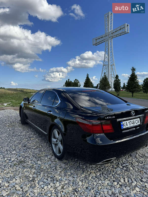 Седан Lexus LS 2007 в Ивано-Франковске
