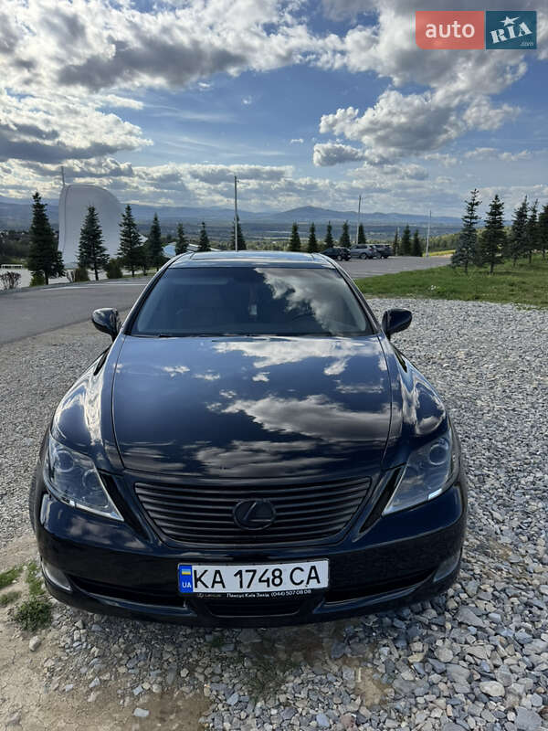 Седан Lexus LS 2007 в Ивано-Франковске