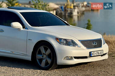 Седан Lexus LS 2007 в 