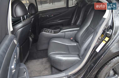 Седан Lexus LS 2007 в 