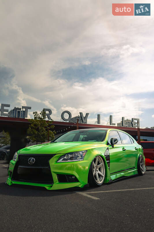Седан Lexus LS 2007 в Киеве