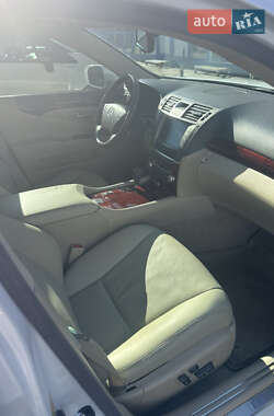 Седан Lexus LS 2011 в 