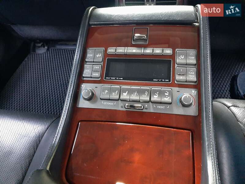 Седан Lexus LS 2007 в Киеве