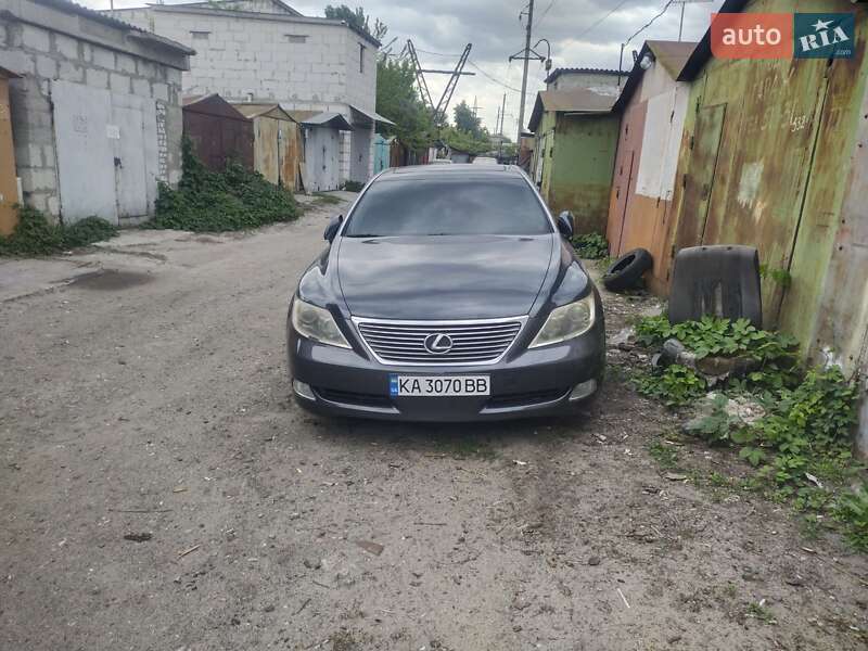 Lexus LS 2006