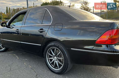 Седан Lexus LS 2002 в 
