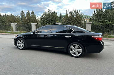 Седан Lexus LS 2007 в 