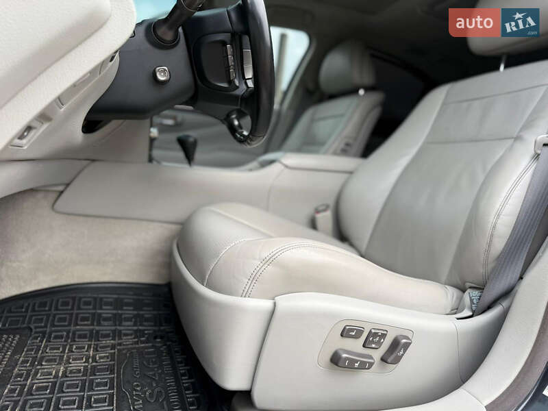 Седан Lexus LS 2011 в Івано-Франківську