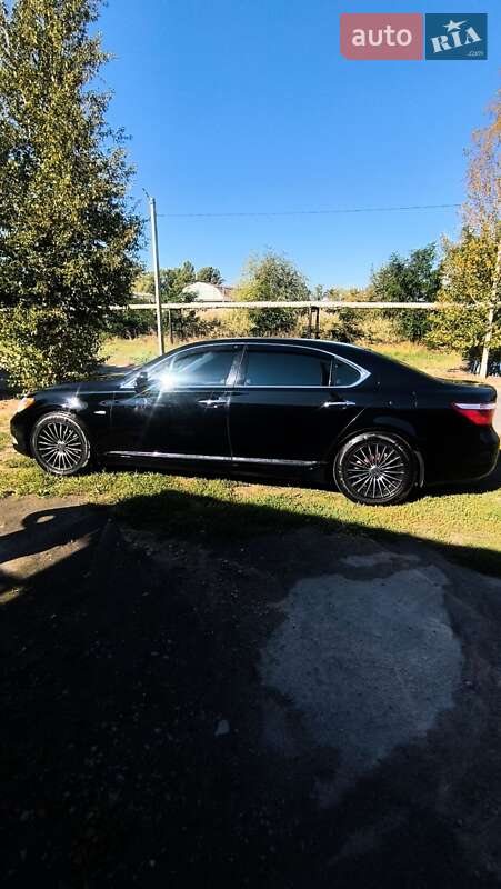 Седан Lexus LS 2007 в Павлограде