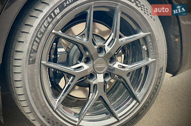 Седан Lexus LS 2012 в 