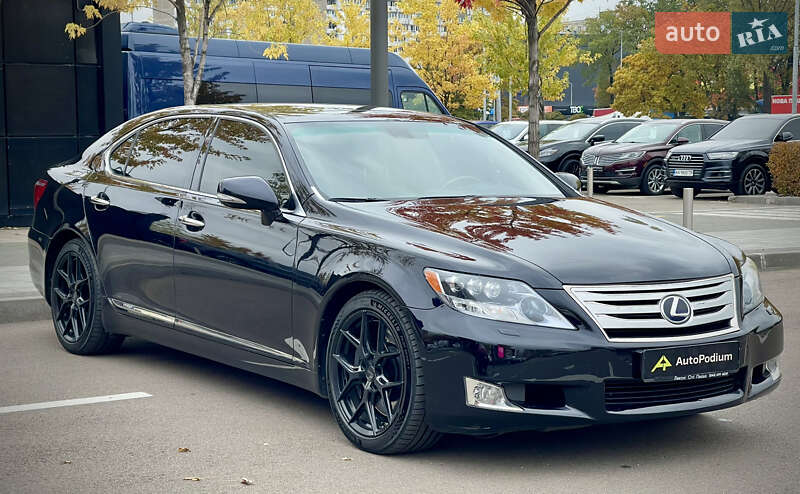 Седан Lexus LS 2012 в Киеве